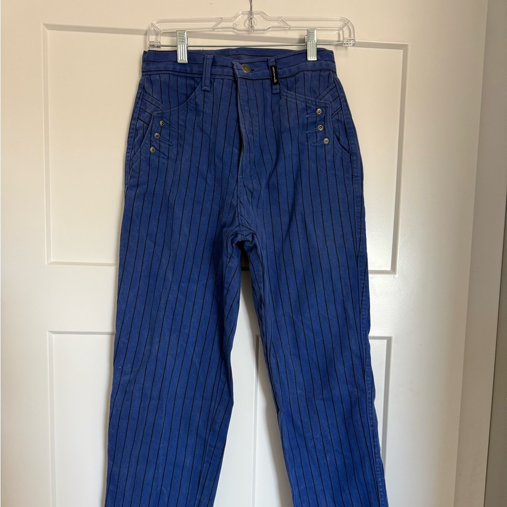 Vintage Rockies women’s Blue Pinstripe jeans. 27/5
